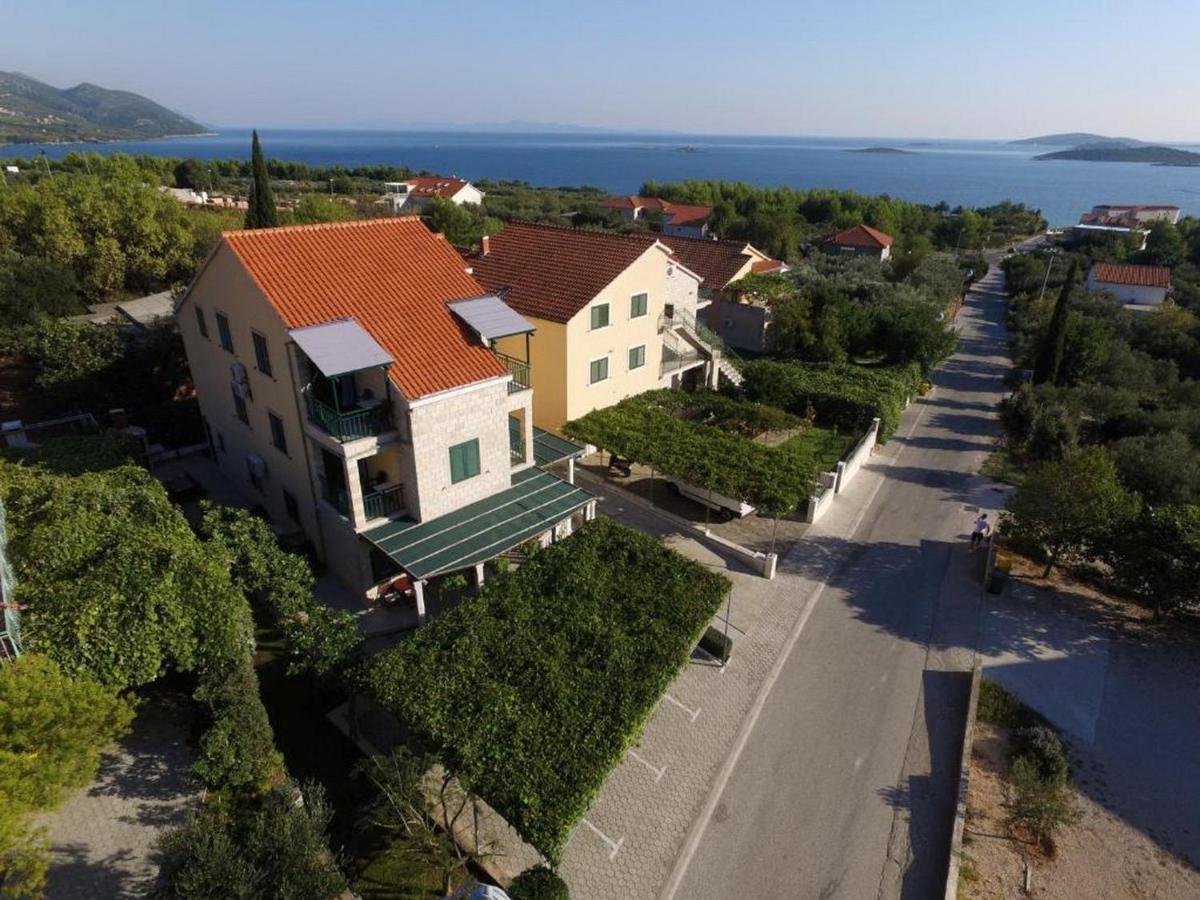 Apartments Maestral Оребич Экстерьер фото