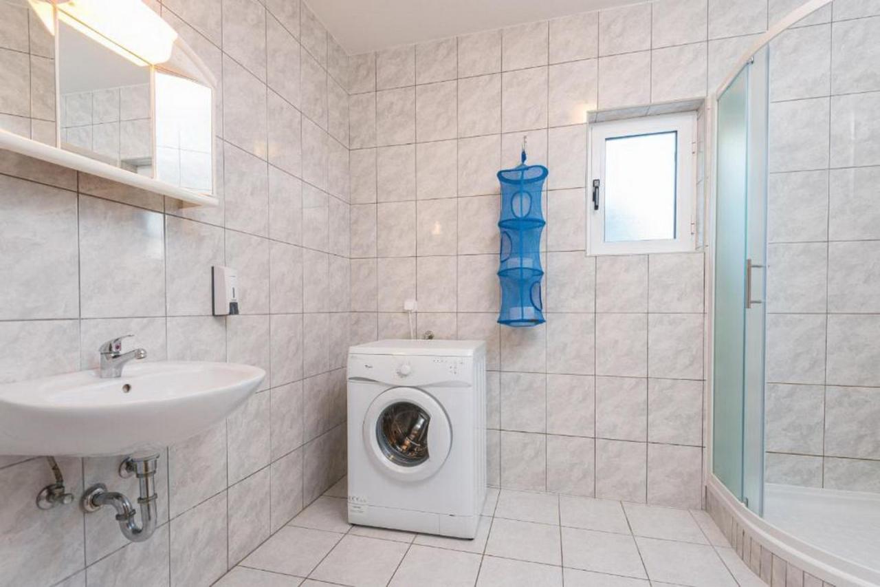 Apartments Maestral Оребич Экстерьер фото