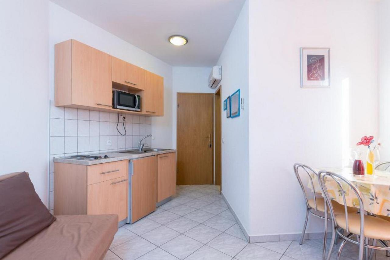 Apartments Maestral Оребич Экстерьер фото