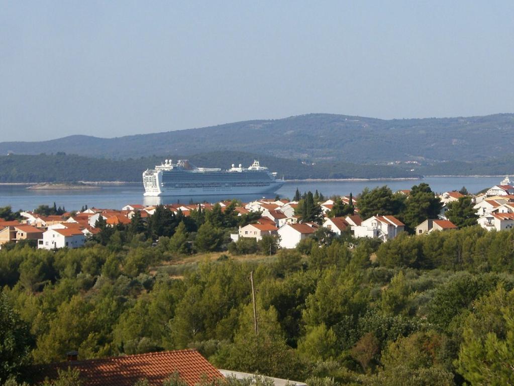 Apartments Maestral Оребич Экстерьер фото