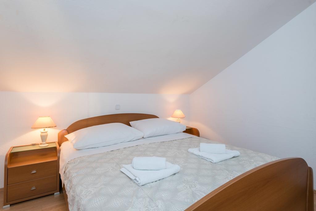 Apartments Maestral Оребич Экстерьер фото