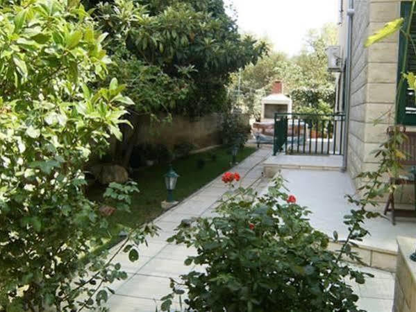 Apartments Maestral Оребич Экстерьер фото