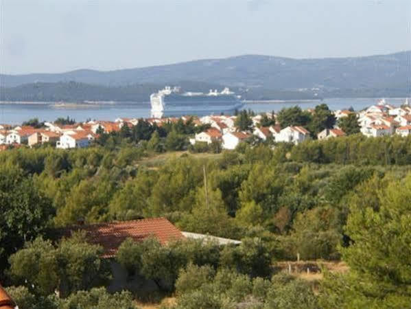 Apartments Maestral Оребич Экстерьер фото
